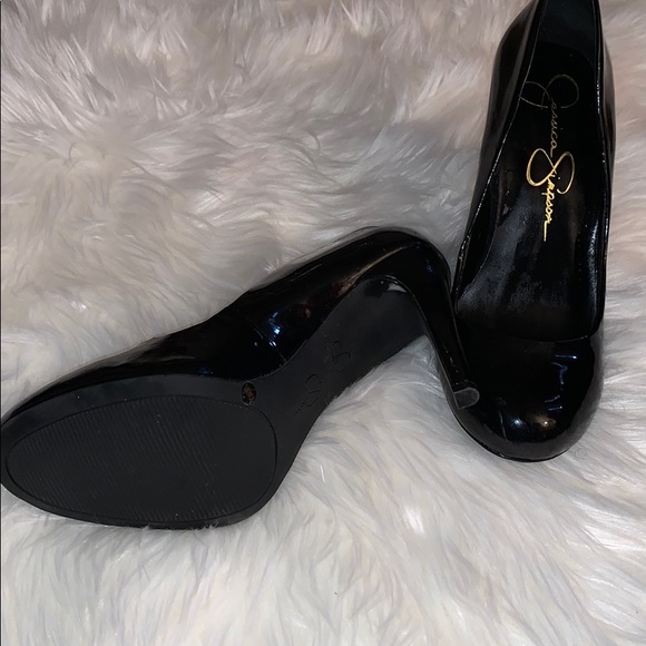 Black - Picture 2 of 5